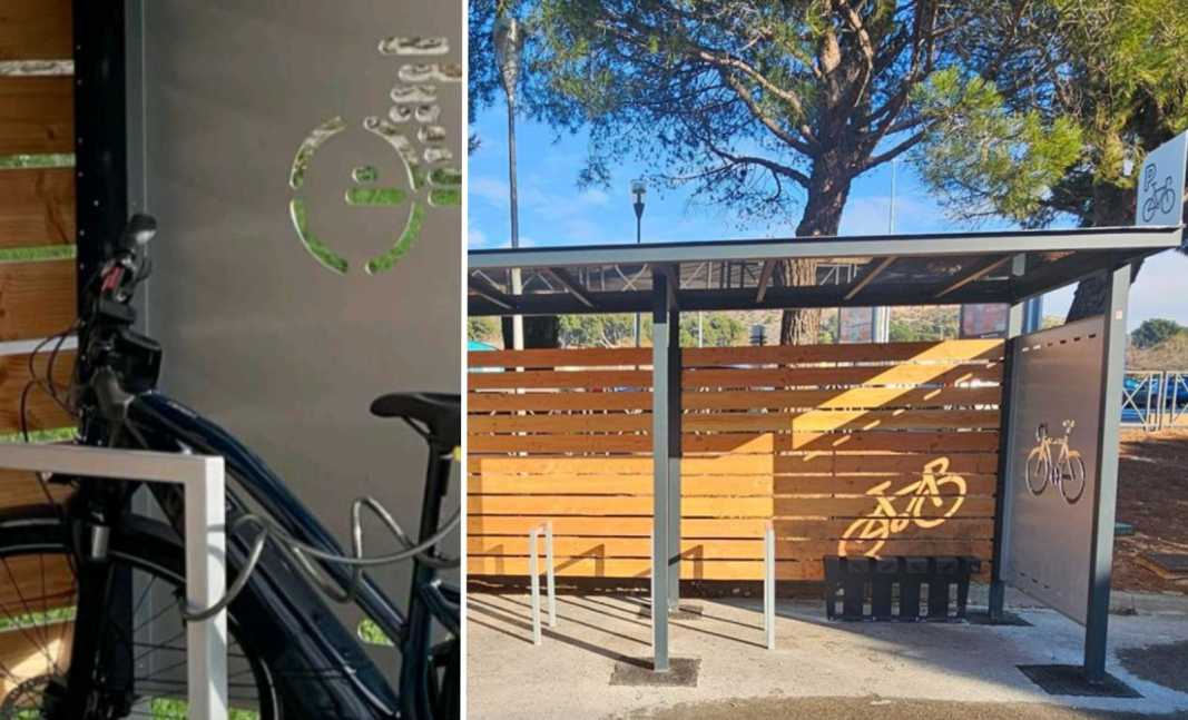 Polymobyl abri velo ouvert design